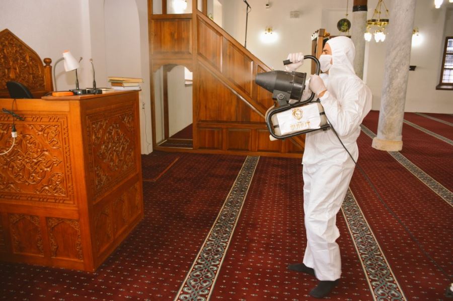 Şuhut Belediyesinden ilçe genelindeki camilerde dezenfekte çalışması