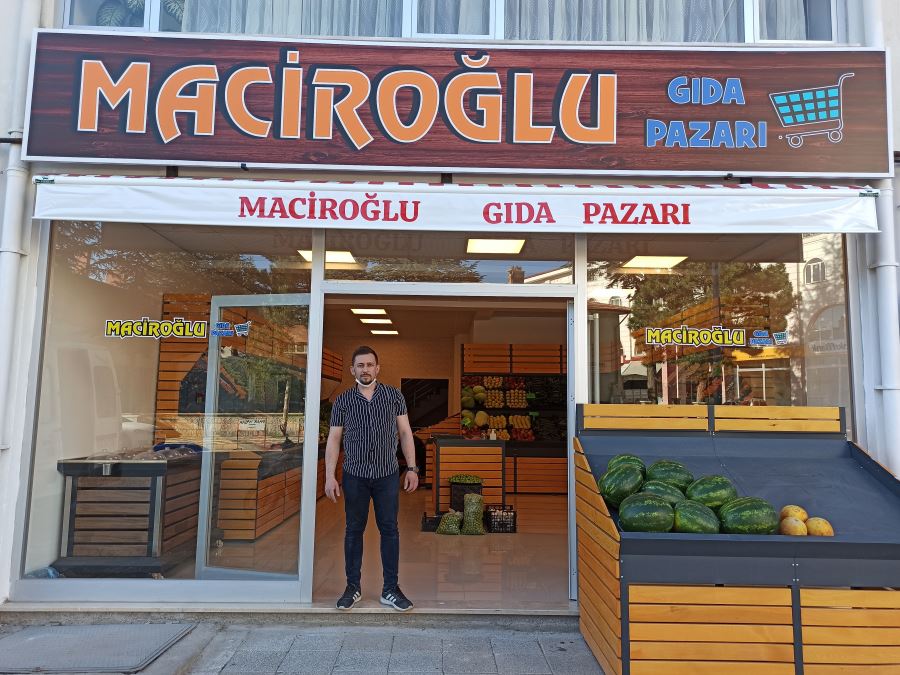 Şuhutta Maciroğlu Gıda Pazarı Açıldı 