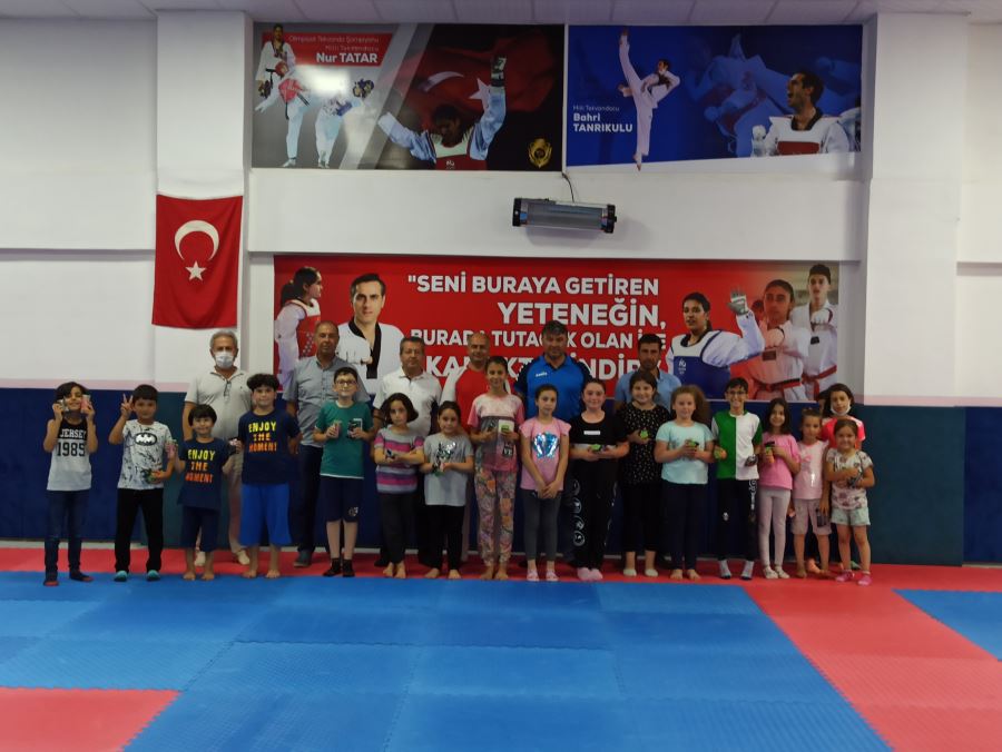 Başkan Zeybek ve Yönetim Kurulundan Minik Sporculara Ziyaret