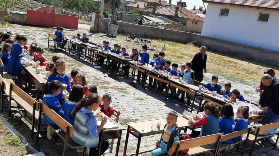 Hallaç köyünde okula alıştırma etkinliğinde piknik sevinci 