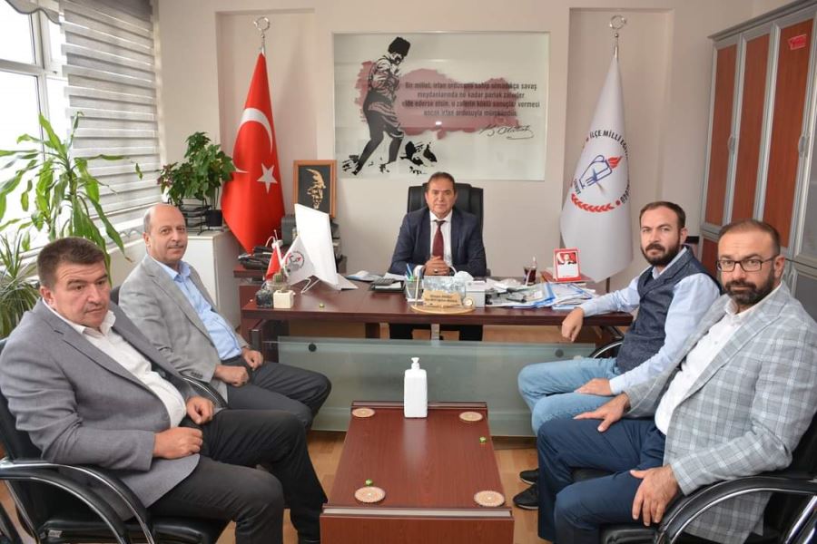 AK Parti Heyetinden Milli Eğitim Müdürü Eroğluna Ziyaret