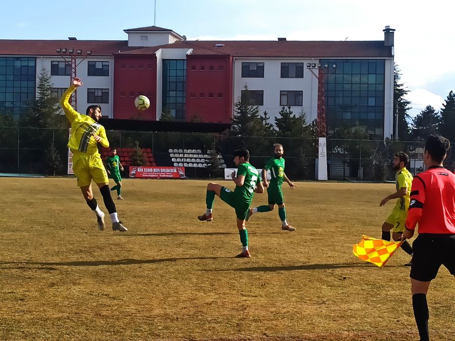 Şuhut Hisarspor 3 puanı 3 golle kaptı  