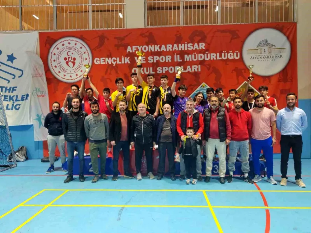Şuhut Anadolu Lisesi Okul Sporları Genç Erkekler Masa Tenisi Müsabakalarında Şampiyon