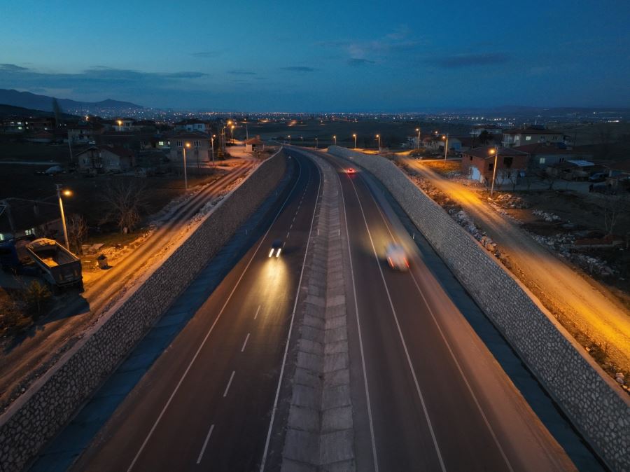 AFYONKARAHİSAR – ŞUHUT BÖLÜNMÜŞ YOLU  SAYIN CUMHURBAŞKANIMIZ TARAFINDAN HİZMETİNE ALINIYOR   