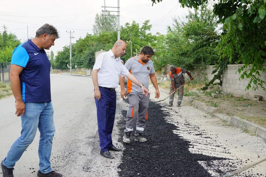 Şuhut Belediyesi Yol Yapım Çalışmalarına Hız Verdi