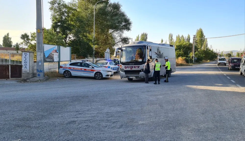 Okulların Açılması ile Jandarma ve Polis Ekipleri Denetimlerini Arttırdı