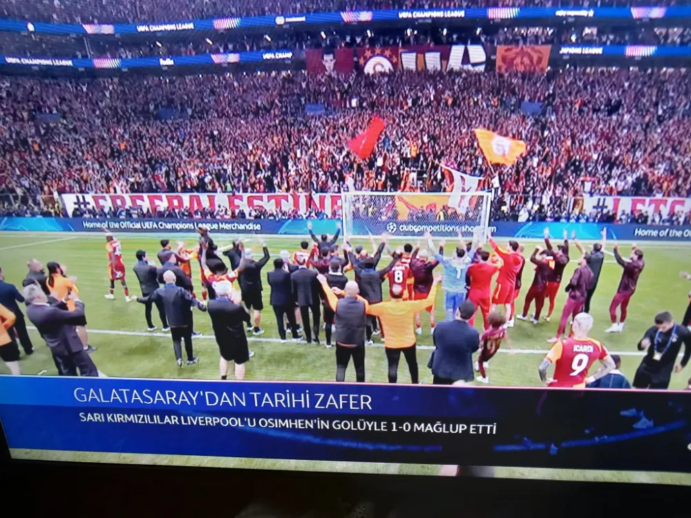 “Şampiyonlar Ligi’nde Dev Gece: Galatasaray Liverpool’u Devirdi!”