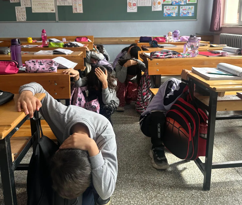 Şuhut’ta Afetler ve Dayanıklılık Ayı Kapsamında Tahliye Tatbikatı Yapıldı