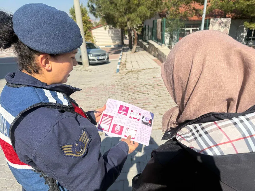 Afyonkarahisar Jandarmasından Kadına Şiddete Karşı Bilinçlendirme Faaliyeti