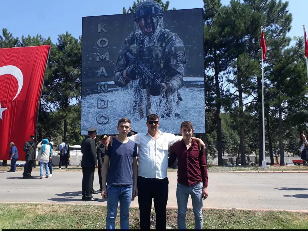Afyonkarahisar Masterler Derneği’nin Yıldız İsmi Ali Genç, Oğullarıyla Futbol Dünyasına İlham Oluyor