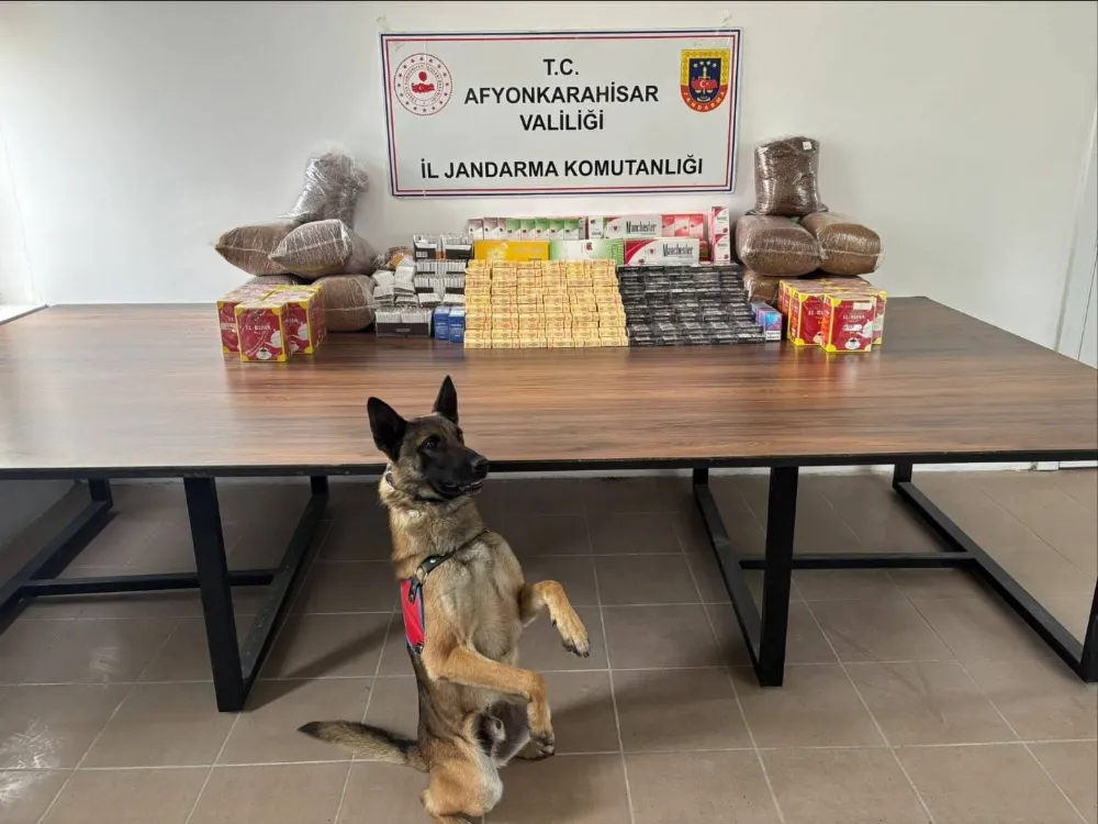 Bolvadin’de Jandarmadan Kaçakçılık Operasyonu: Çok Sayıda Kaçak Ürün Ele Geçirildi