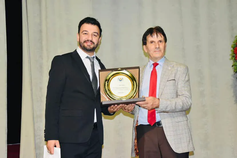 Eğitimci Yalçın Sevim’e “Yılın En Başarılı Şairi” Ödülü