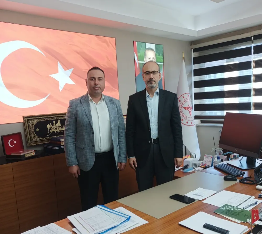 TÜRK-İŞ TEN  DR. HAKKI ÖZTÜRK’E ÖVGÜ