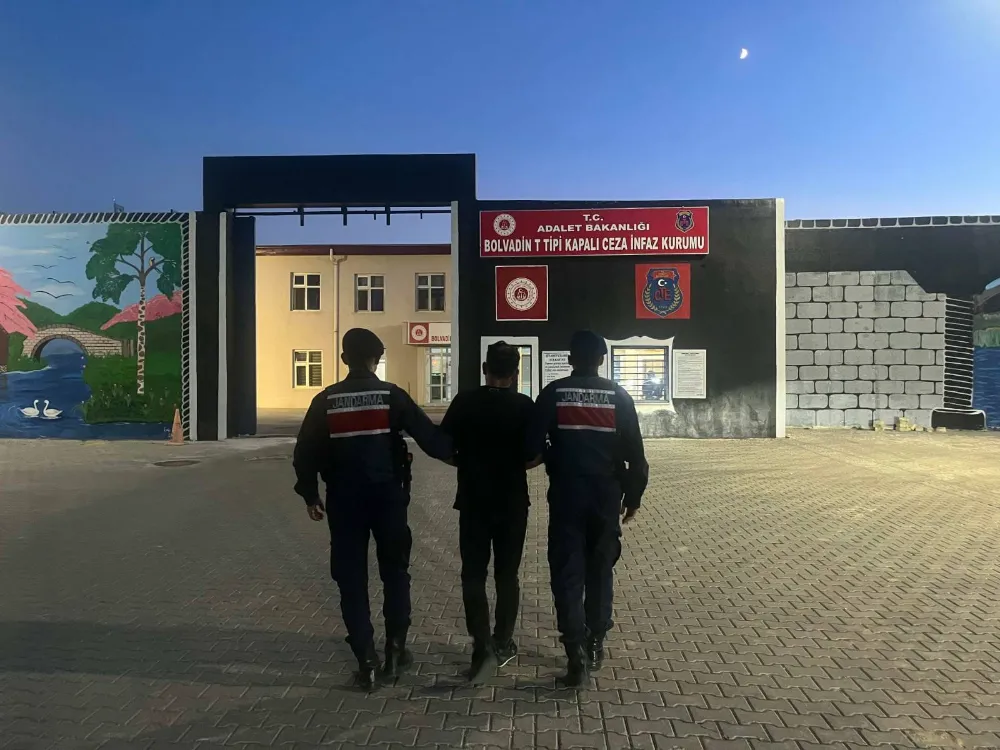 Afyonkarahisar Jandarmasından Aranan Şahıslara Yönelik Başarılı Operasyon