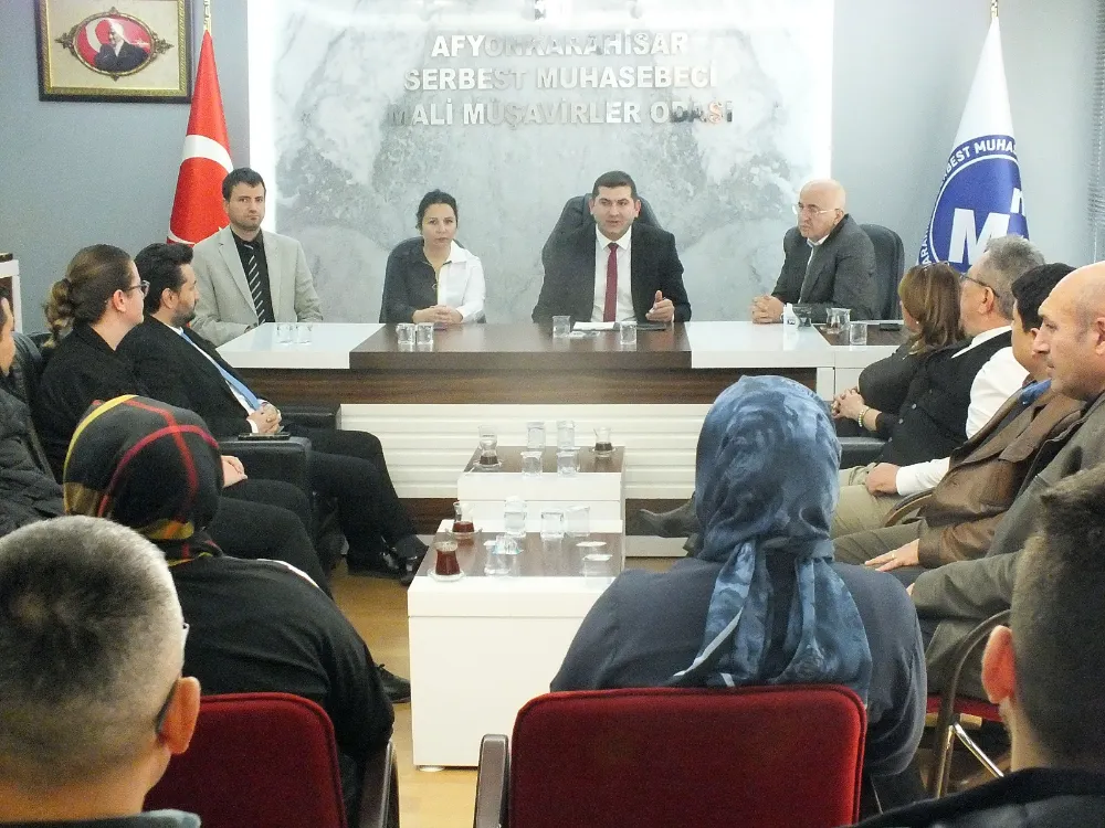 SGK MÜDÜRÜ ÇELİKBAŞ  KAYITDIŞI ÖNÜNE GEÇMEK LAZIM