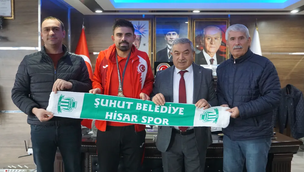 Milli Futbolcu Emre Kılınç’ta Başkan Özaşkın