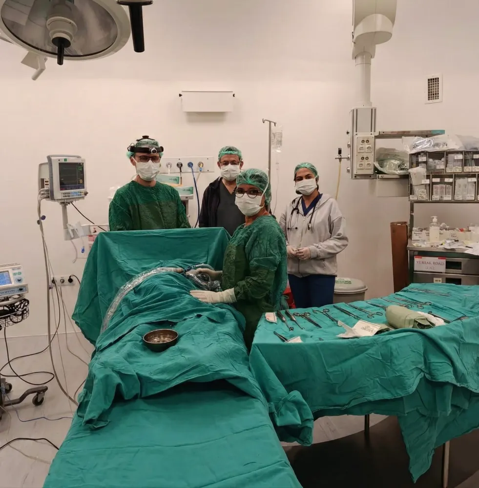 Şuhut’ta 7 Yaşındaki Çocuğa Başarılı Adenoidektomi Ameliyatı