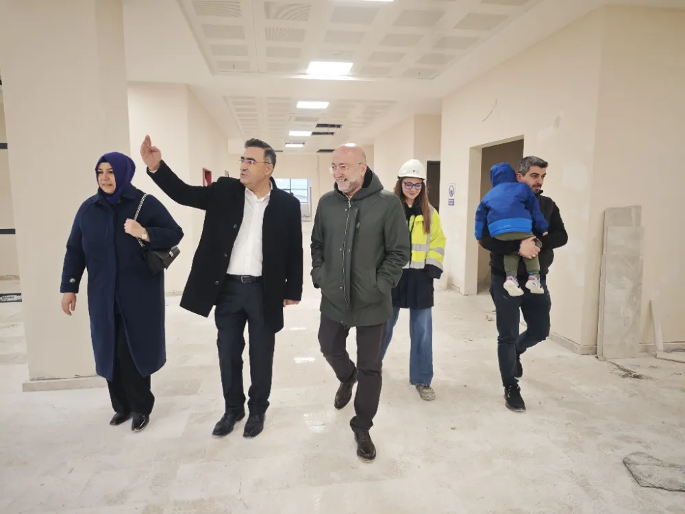 Diş hastanesinin ışıkları yanıyor, ekipler çalışıyor*