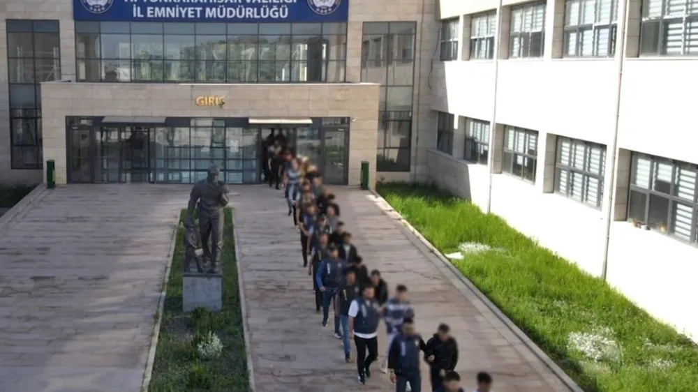 Afyonkarahisar merkezli 8 ilde siber dolandırıcılık operasyonu: 25 tutuklama