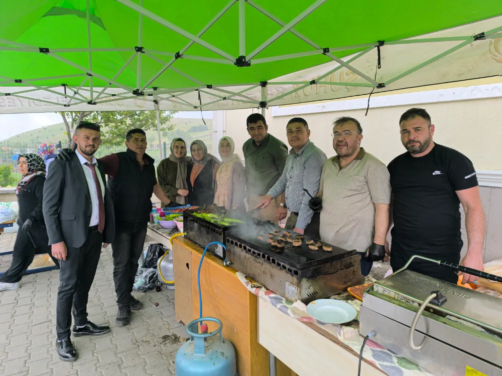 Ortapınar Köyü İlkokul Ögrencileri Yararına Kermes Düzenledi 