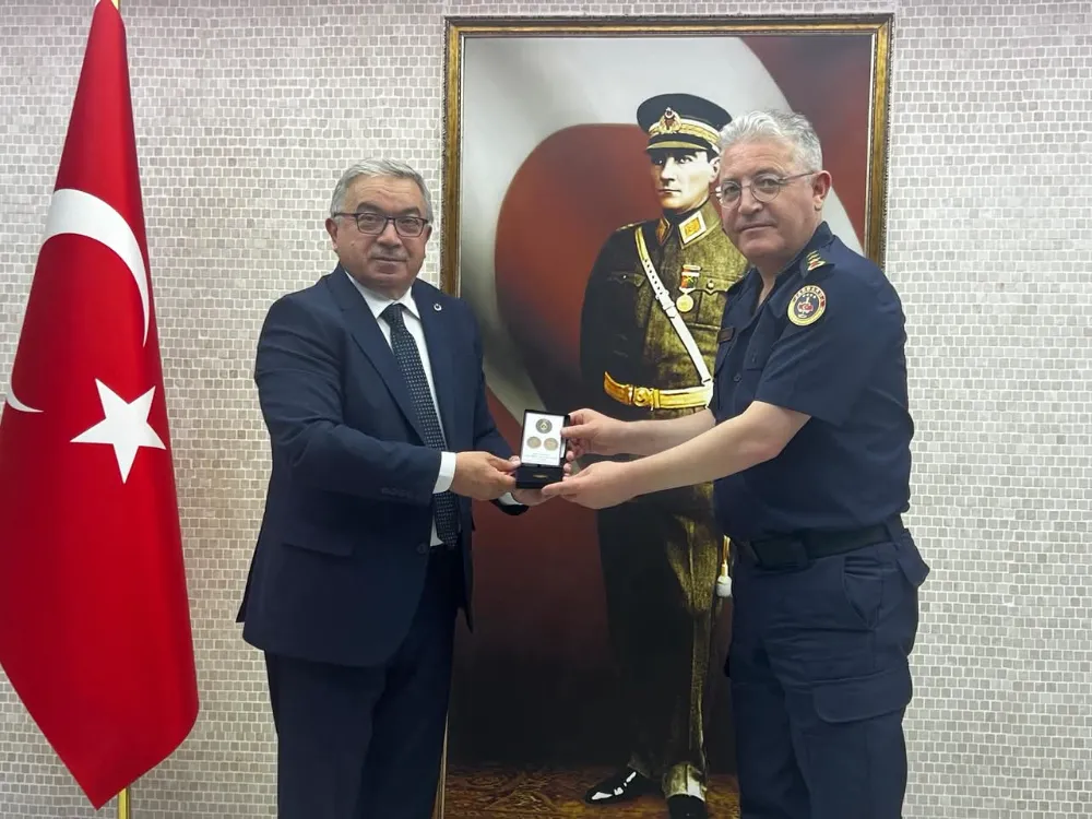 BAŞKAN ÖZAŞKINDAN ALBAY YAĞANA ZİYARET