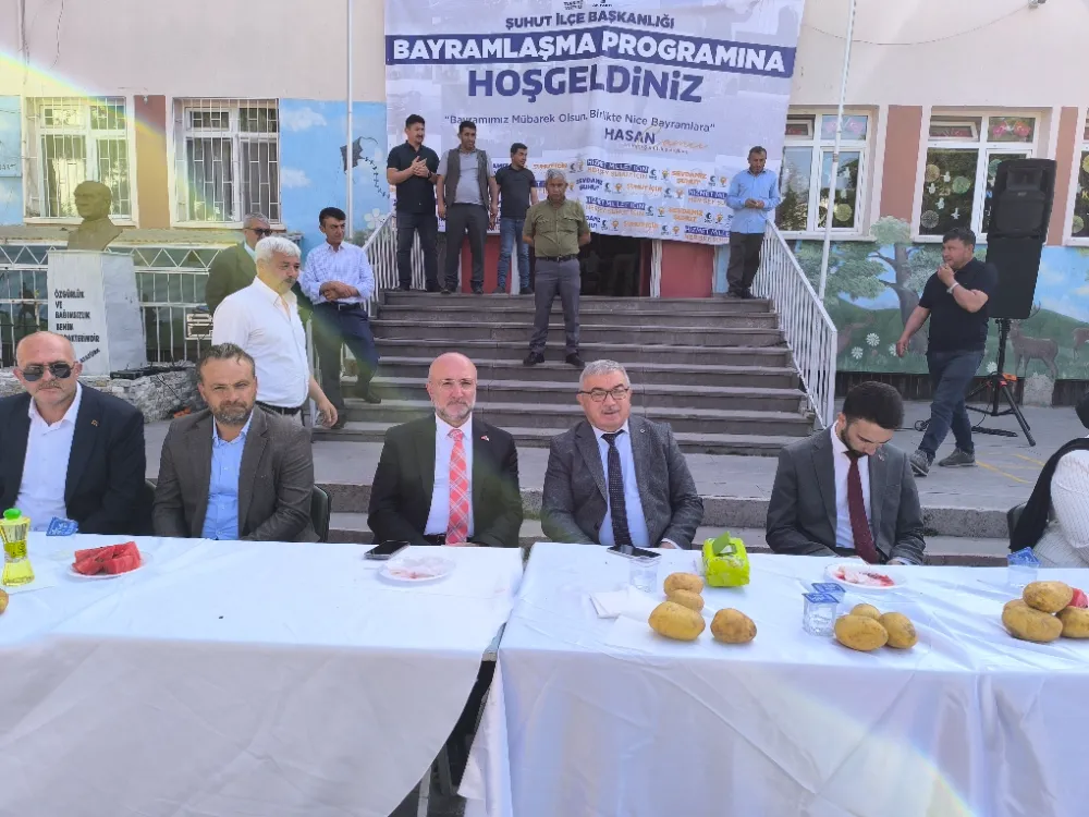 AK PARTİ ŞUHUT TEŞKİLATI BAYRAMLAŞTI 