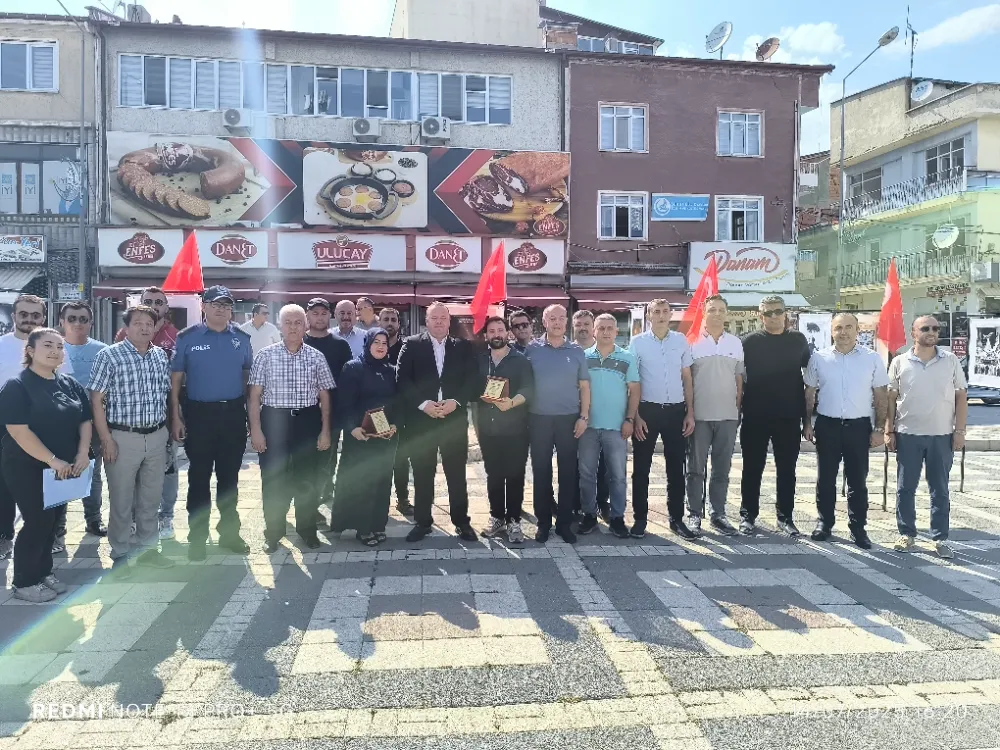 Şuhutta Zaferin Adı Türkiye Konulu 15 Temmuz Yapay Zeka Destekli Görsel Tasarım Sergisi Açıldı
