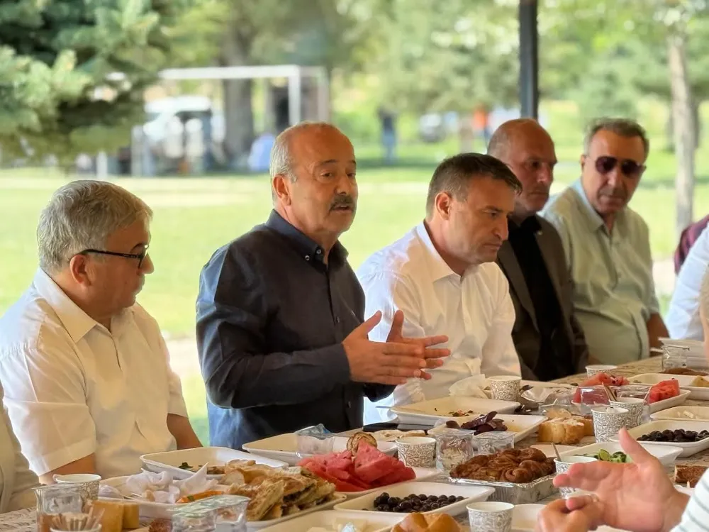 MHP Heyeti Şuhut’ta Kahvaltı Programında Buluştu