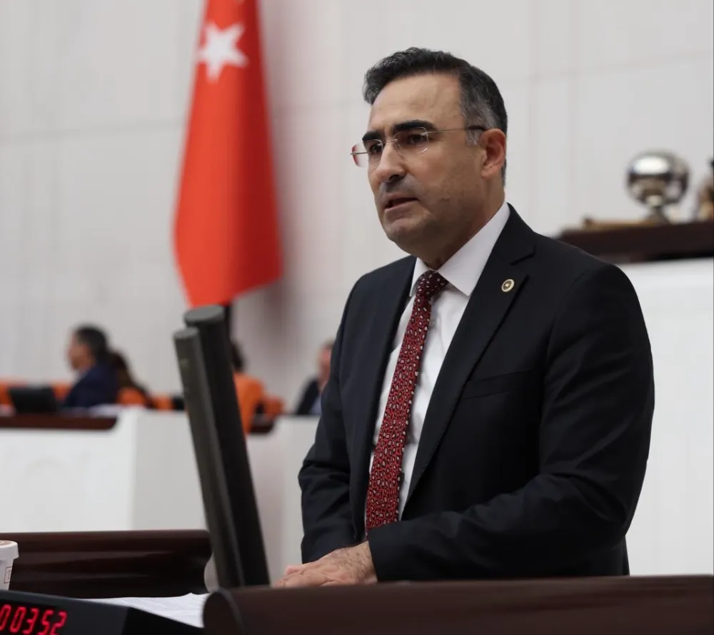 AK Parti 24 Yaşında: Türkiye’nin Değişim ve Başarı Hikayesi