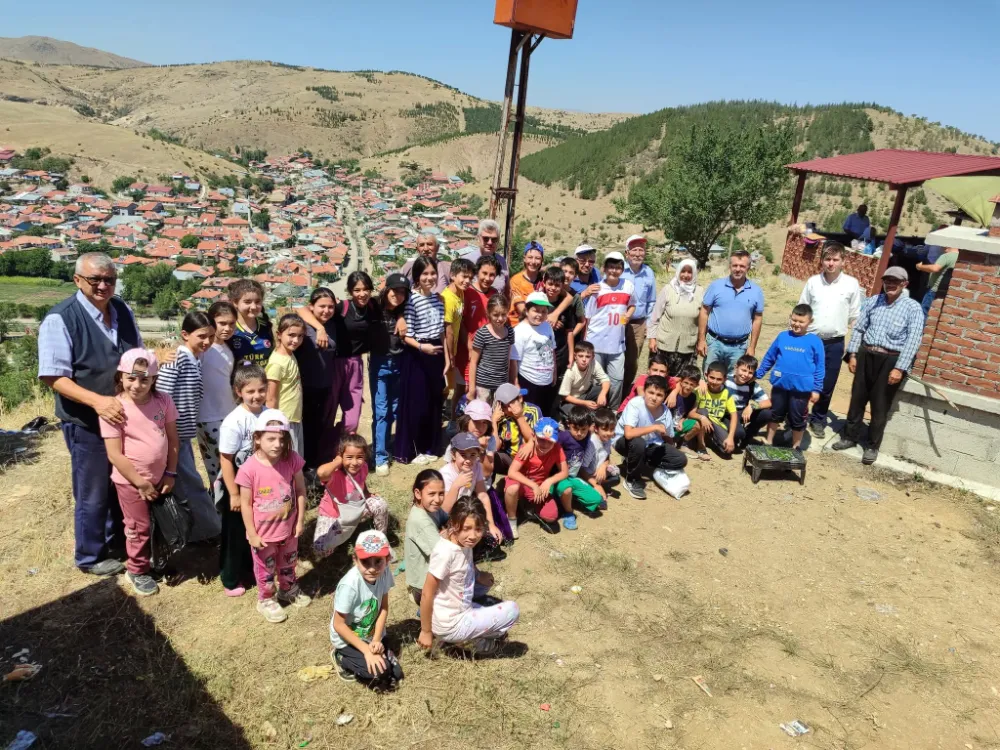 Şuhut İlçe Müftülüğü’nden Yaz Kur’an Kursu Öğrencilerine Piknik Etkinliği