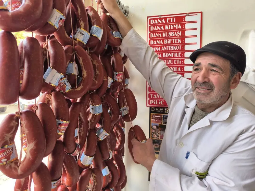 Şuhut’un Eşsiz Lezzeti Sarıkoç Sucuklarında