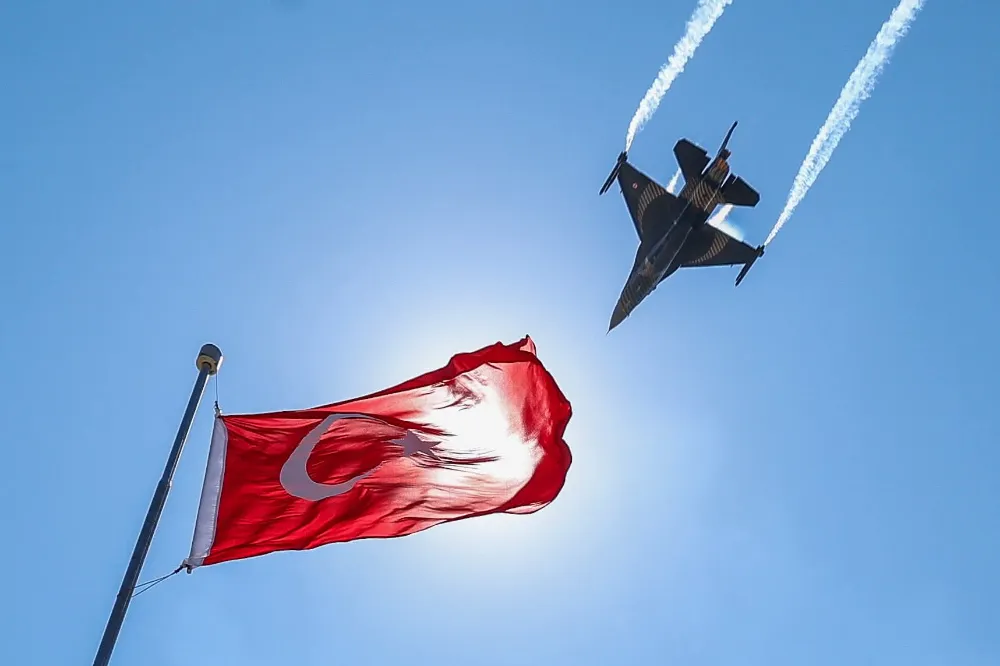SOLOTÜRK, Büyük Taarruz’un 103. Yılında Kocatepe Semalarında Tarihi Anlar Yaşattı
