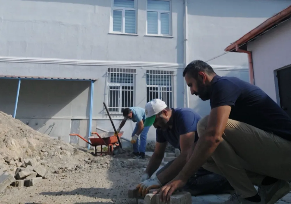 Şuhutta İdareci ve Personellerden Okul Öncesi Örnek Davranış 