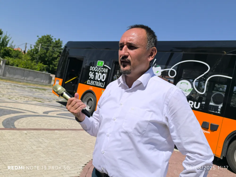 Şuhut’ta Net Sıfır Emisyon Hedefiyle Elektrikli Otobüs Tanıtıldı