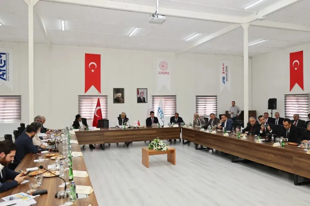 Bakan Uraloğlu, Ankara–İzmir YHT Hattı