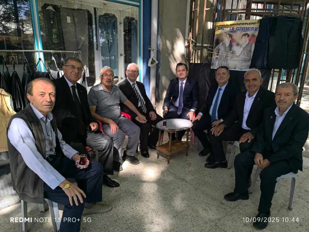 Yeni Yol Partisi Genel Başkanı Celal Mümtaz Akıncı Şuhut’ta Esnaf Ziyaretinde Bulundu