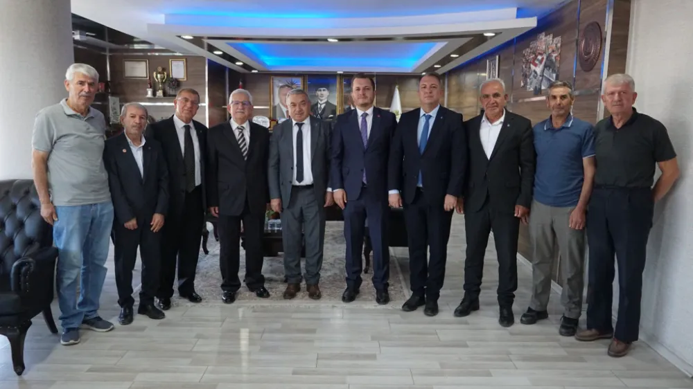 Yeni Yol Partisi Genel Başkanı Celal Mümtaz Akıncı’dan Şuhut Belediye Başkanı Özaşkın’a Ziyaret